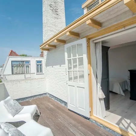 Beach House *